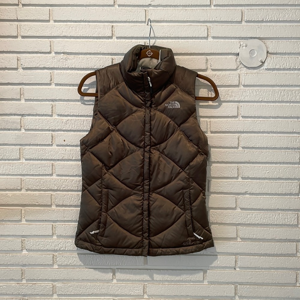 The North Face 550 puffer vest